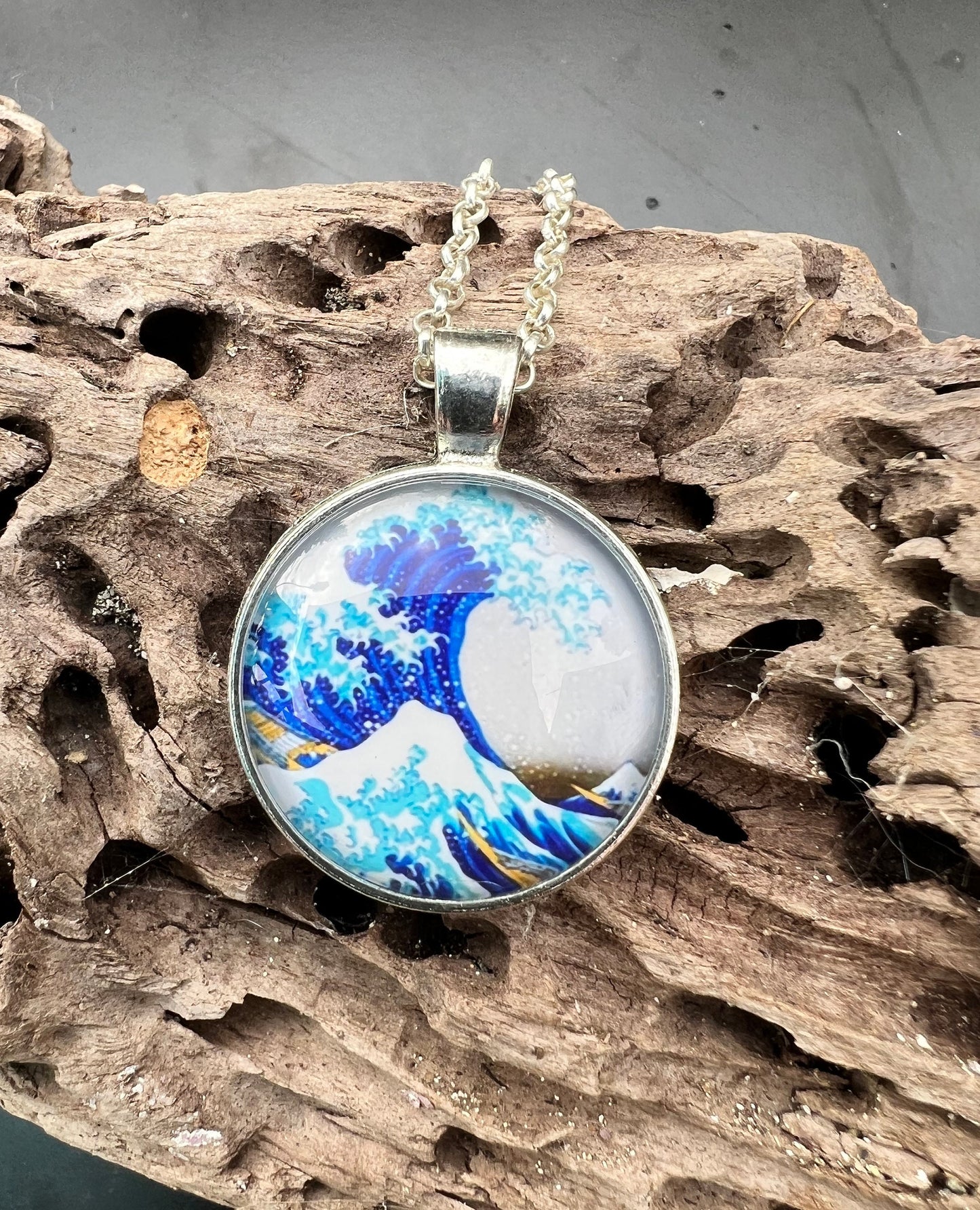 Ocean Wave Pendant (with silver chain)