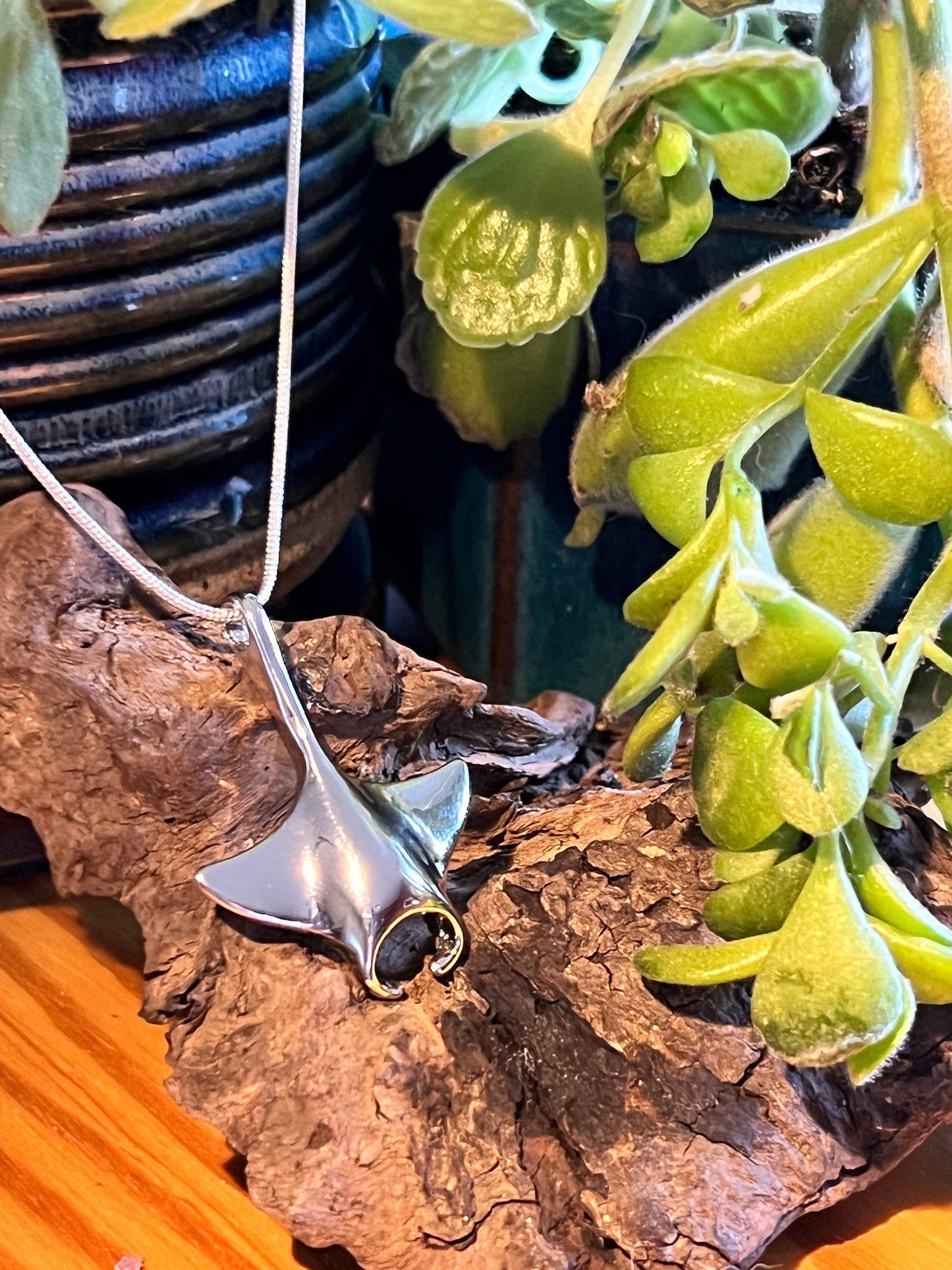 Silver Manta Ray Pendant (with silver chain)