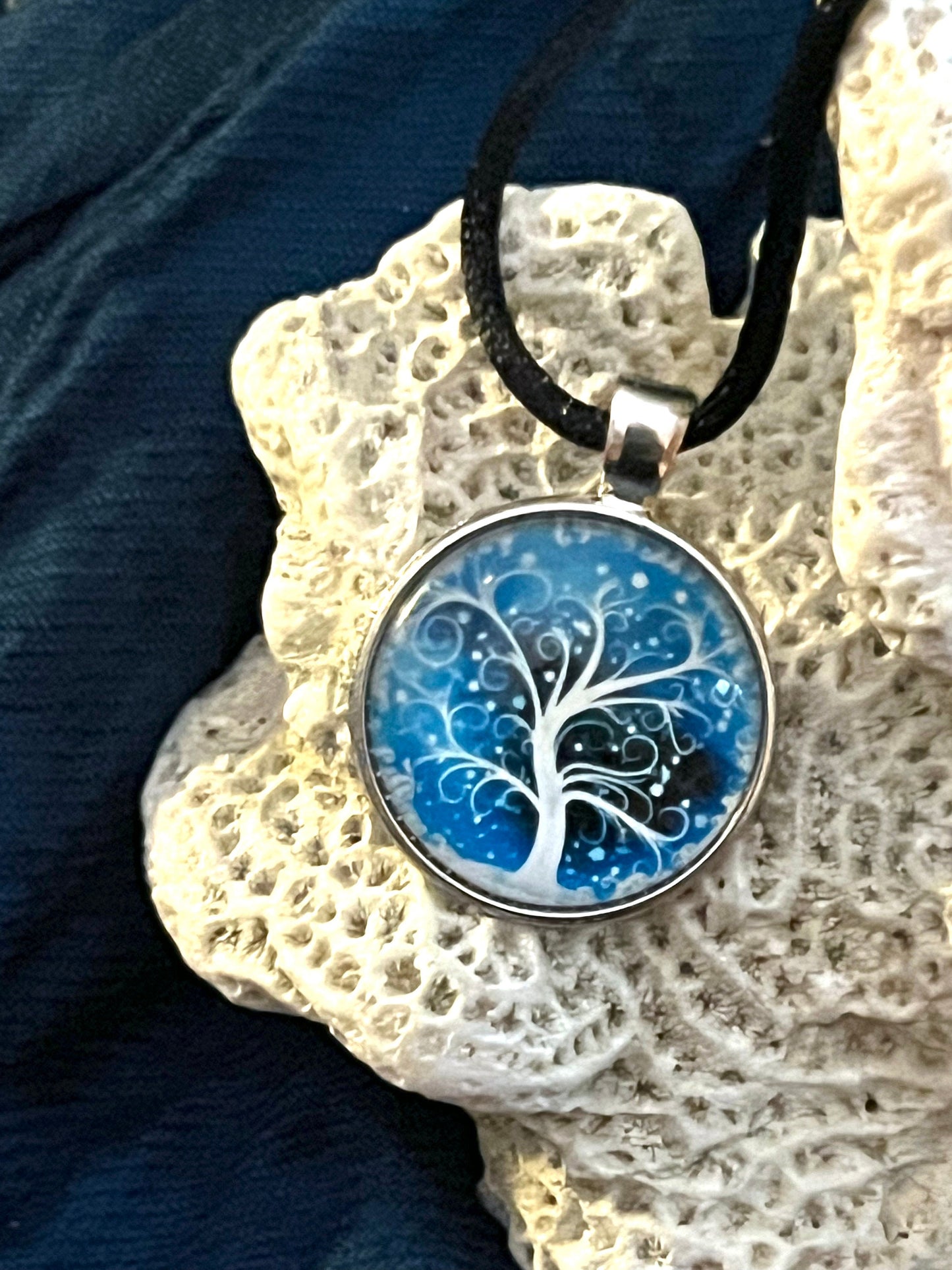 Breezy Blue Pendant (with choice of chain)