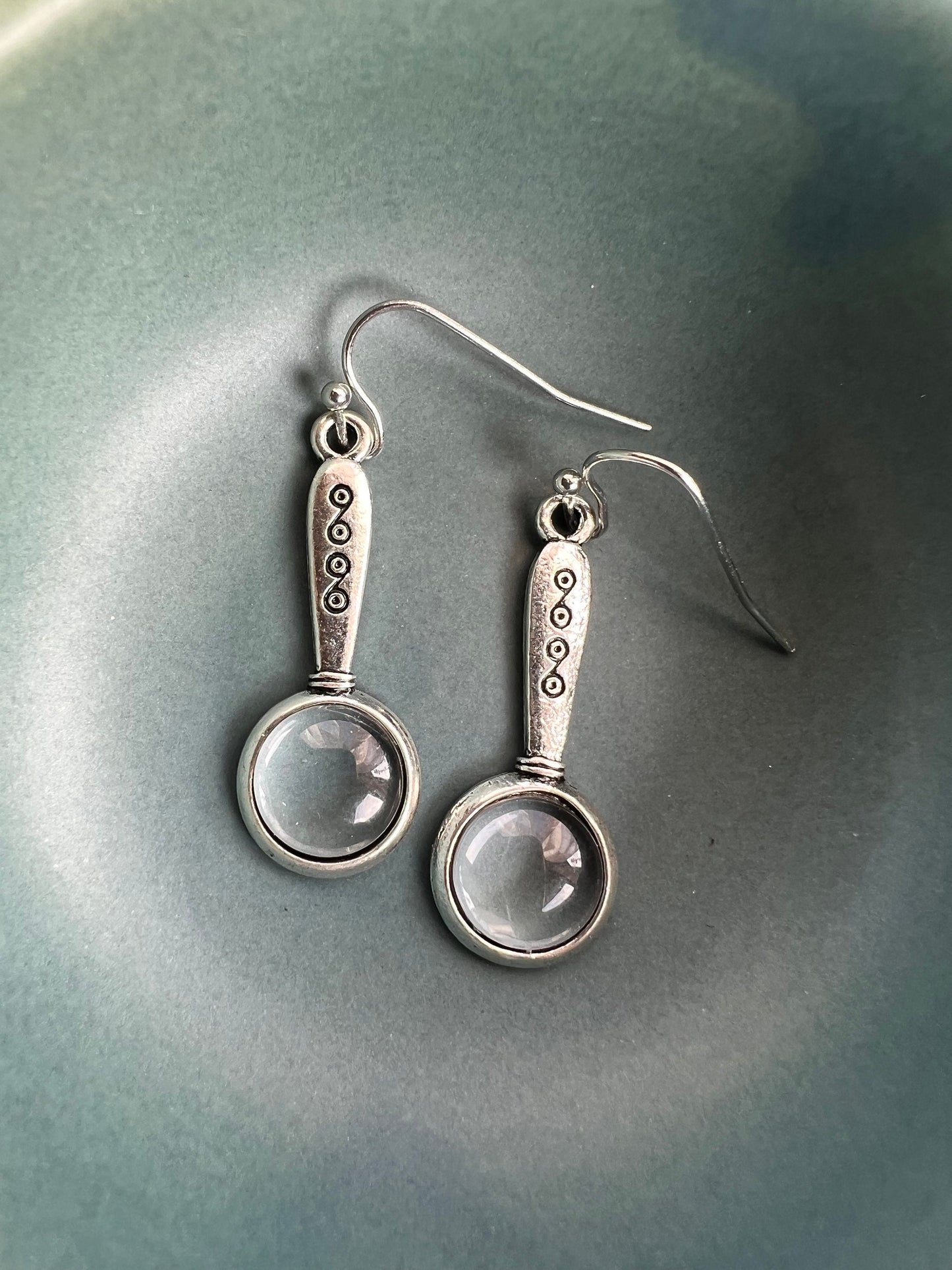 Magnifying Glass Earringa